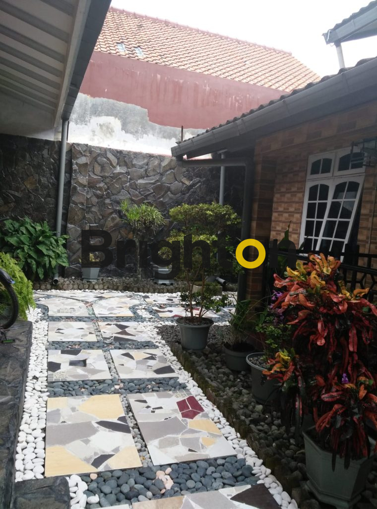 jual rumah di pugeran maguwoharjo
